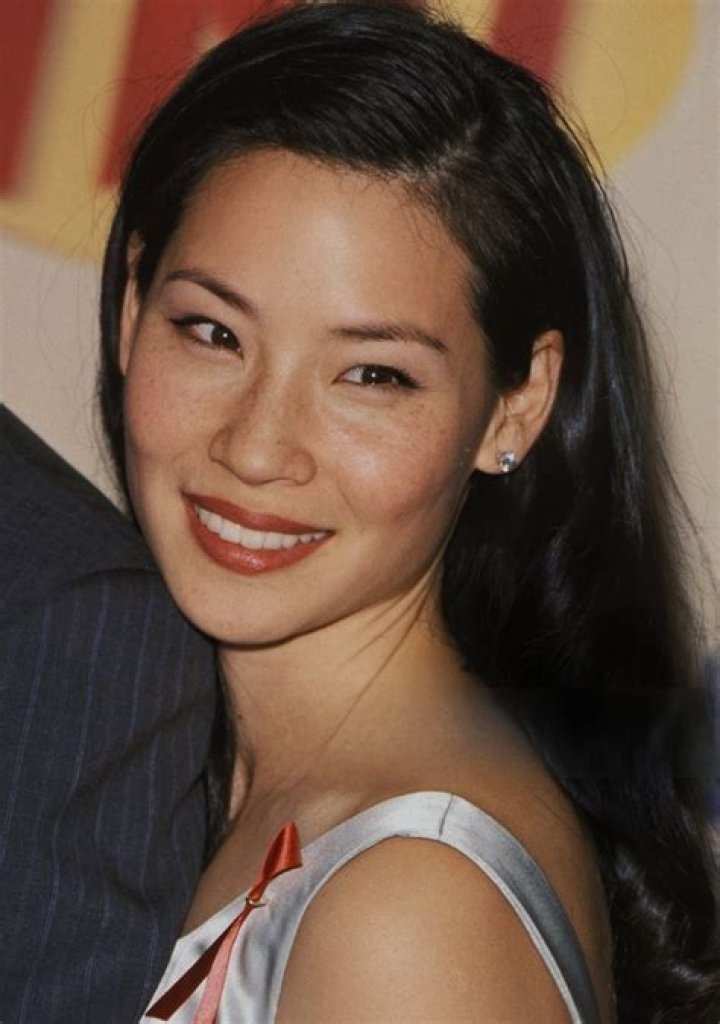 Guo Pei biografía, edad, altura, esposa, net worth, familia