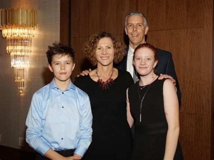 Jeff Miller Biography, Age, Height, Wife, Net Worth, Family