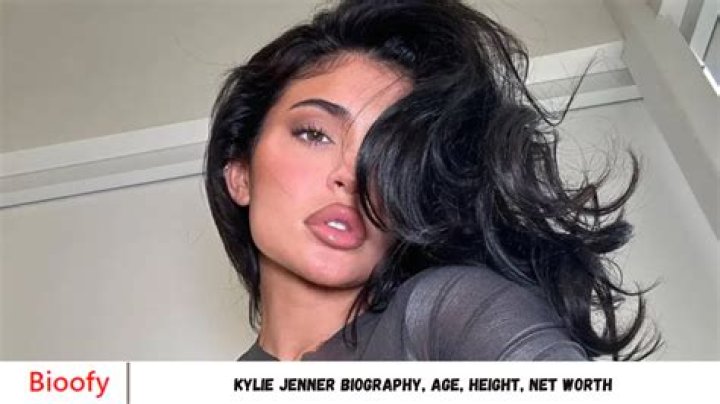 Kylie Travis Biography, Age, Height, Husband, Net Worth, Family