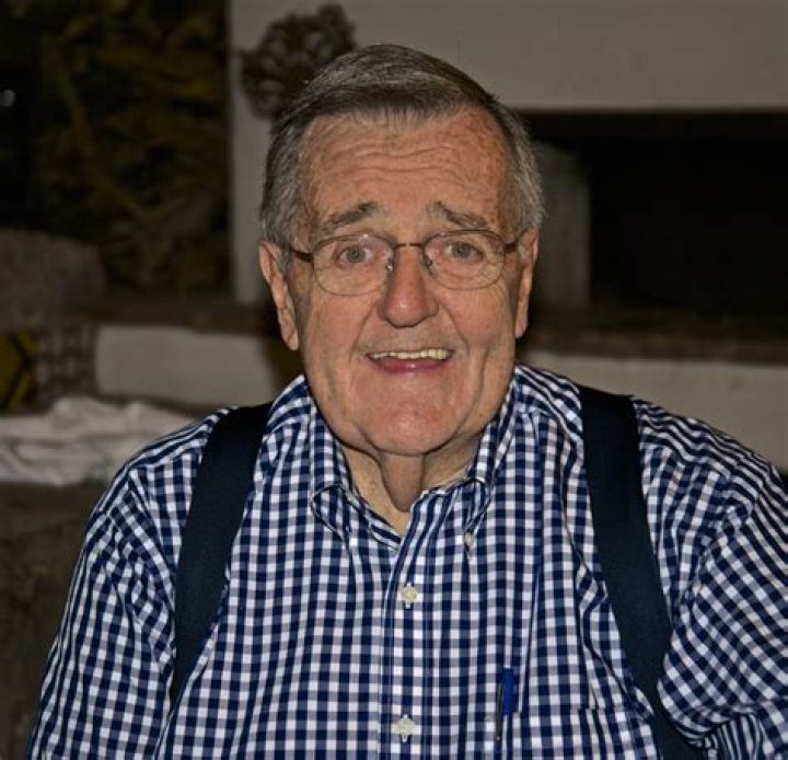 Mark Shields Biography, Age, Height, Wife, Net Worth, Family