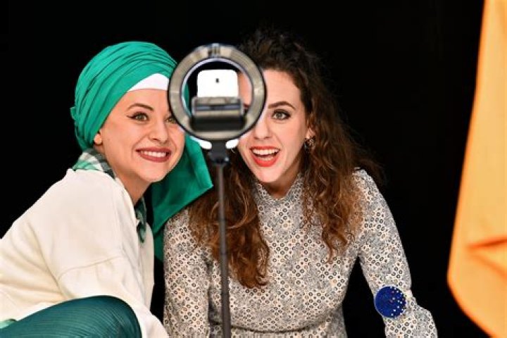 Sineb El Masrar Biography, Age, Height, Husband, Net Worth, Family