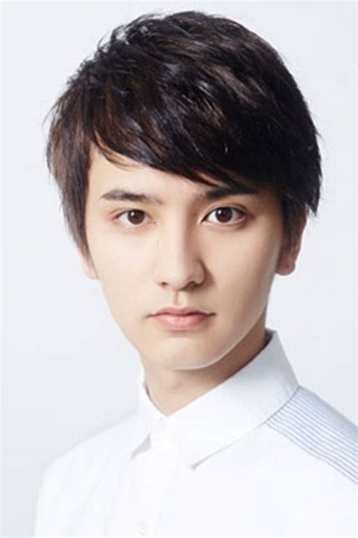 Toshiki Kashu Biography, Age, Height, Wife, Net Worth, Family